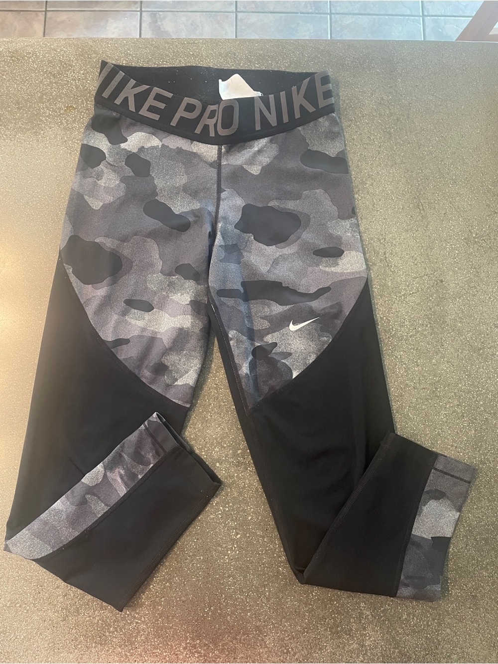 Nike Pro crop leggings